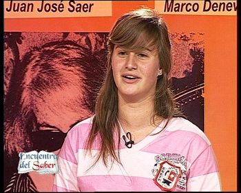 CHAJAR, ENTRE ROS. Antonella Aquino (16 aos)